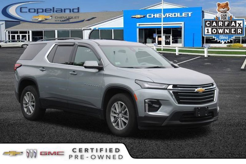 Certified 2023 Chevrolet Traverse LT image 1