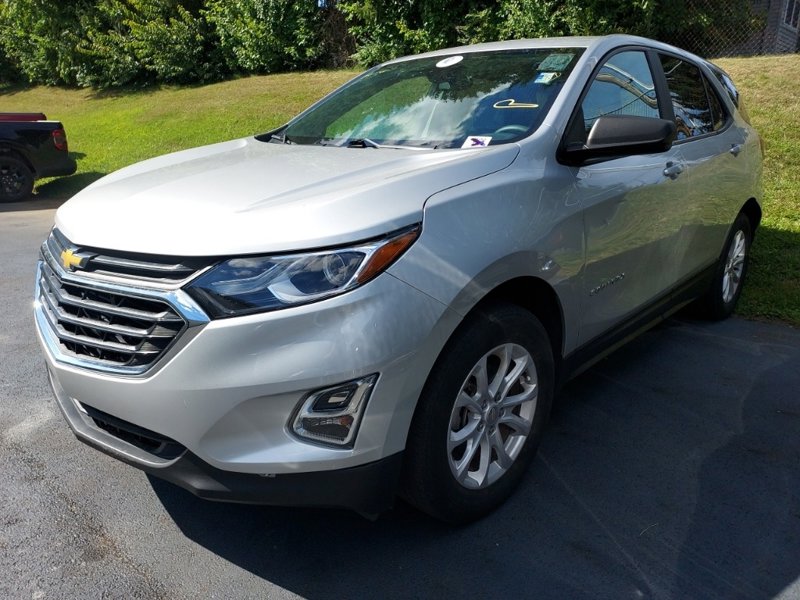 Used 2021 Chevrolet Equinox LS w/ LS Convenience Package image 1