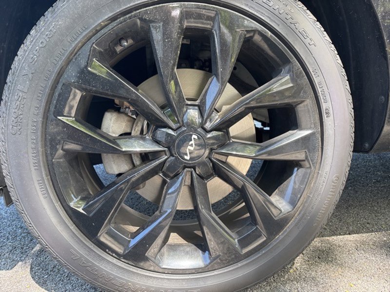 Certified 2022 Kia Sorento SX image 1