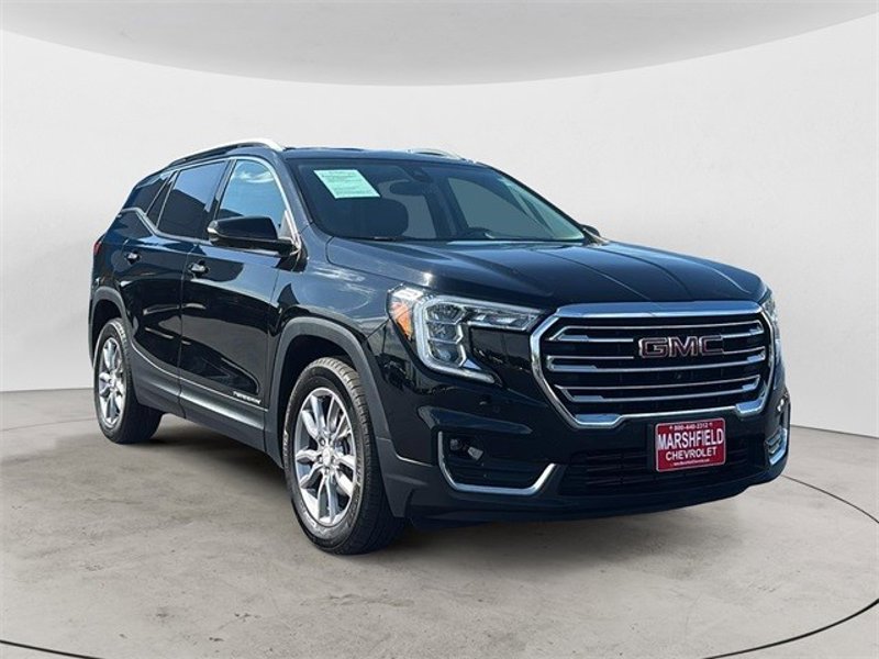 Certified 2022 GMC Terrain SLT w/ Tech Package image 1