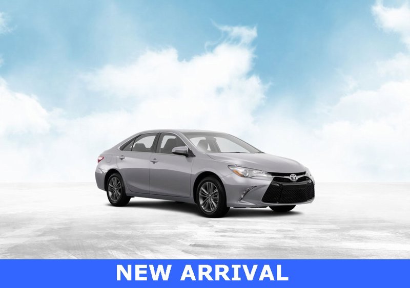 Used 2017 Toyota Camry XLE image 1
