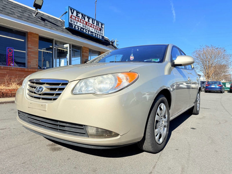 Used 2010 Hyundai Elantra GLS image 1