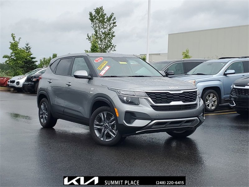 Certified 2023 Kia Seltos LX image 1