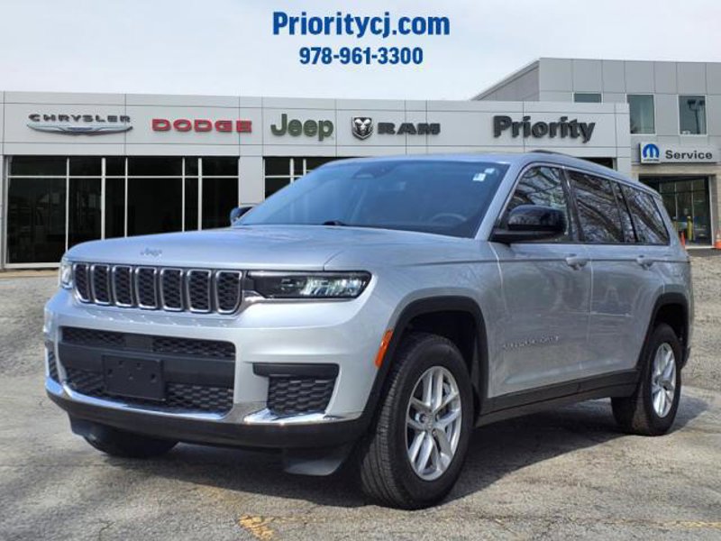 Certified 2024 Jeep Grand Cherokee L Laredo image 1