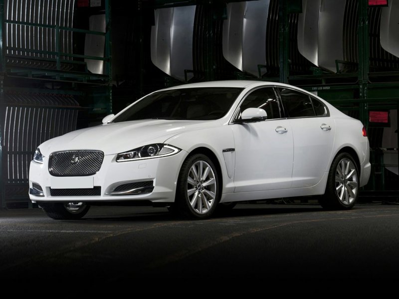 Used 2014 Jaguar XF image 1
