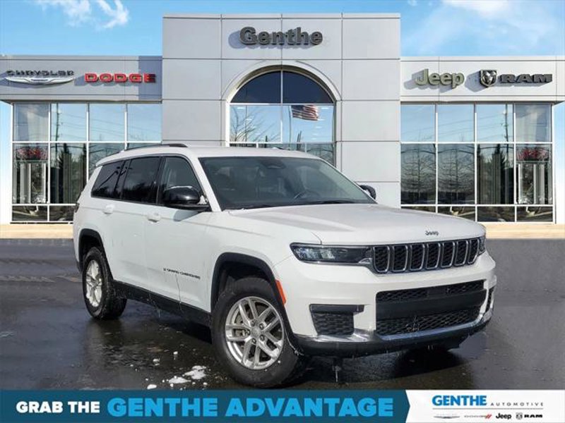 Certified 2021 Jeep Grand Cherokee L Laredo w/ Luxury Tech Group I image 1