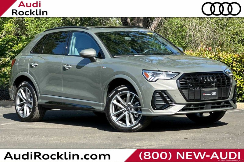 Certified 2025 Audi Q3 2.0T Premium image 1
