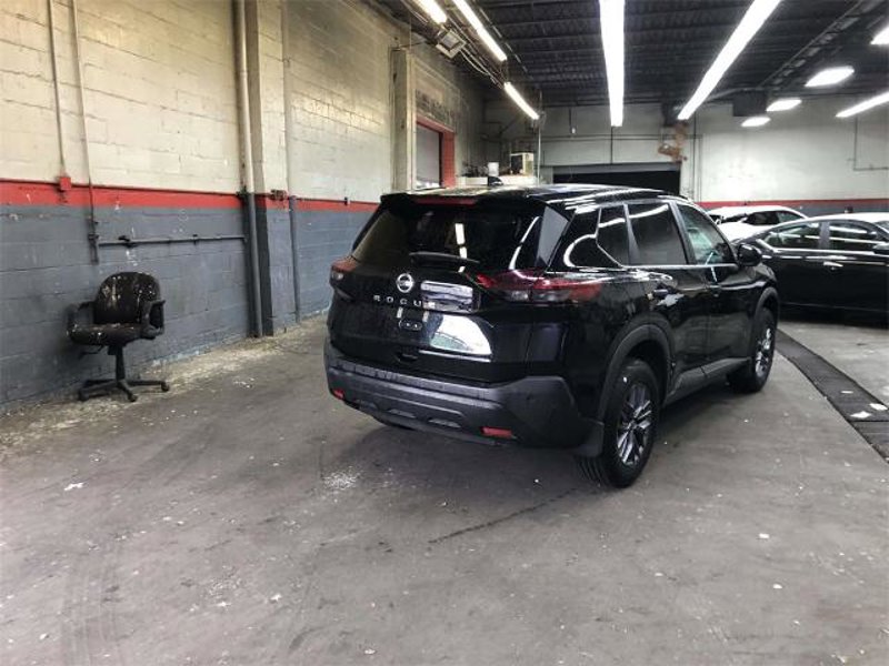 Certified 2021 Nissan Rogue S image 1