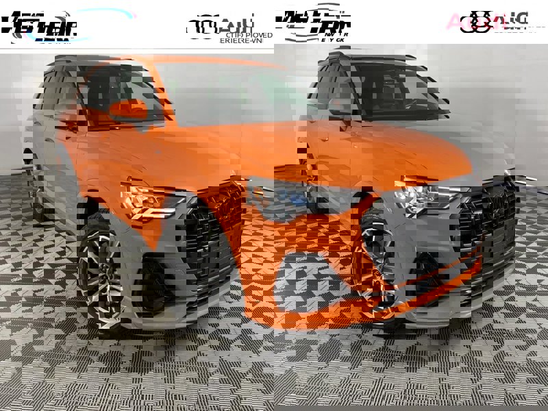 Certified 2024 Audi Q3 2.0T Premium Plus image 1