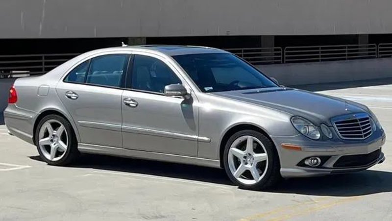 Used 2008 Mercedes-Benz E 350 Sedan image 1