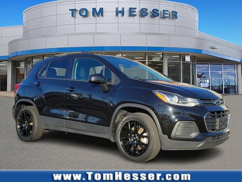 Certified 2021 Chevrolet Trax LT w/ Premium Seat Package image 1