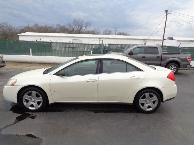 Used 2008 Pontiac G6 Sedan w/ Sun And Sound Package image 1