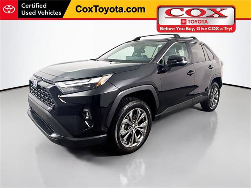Certified 2022 Toyota RAV4 XLE Premium image 1