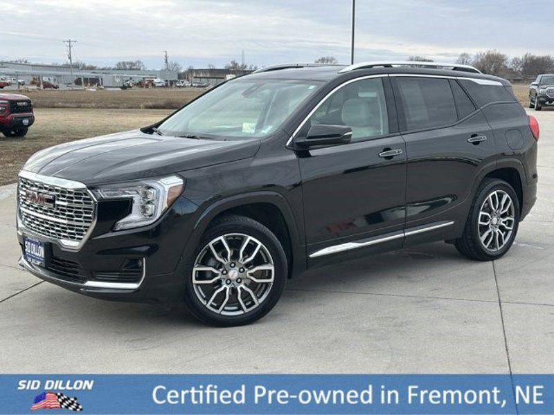 Certified 2022 GMC Terrain Denali image 1