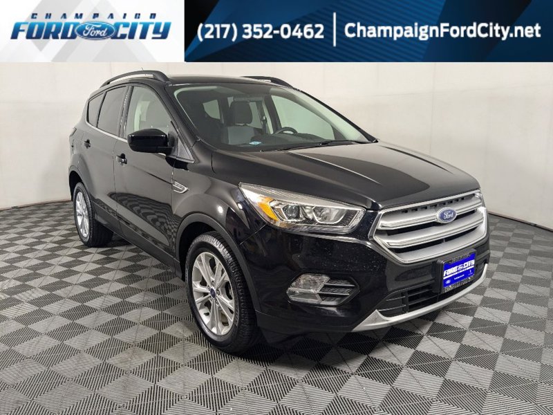 Used 2017 Ford Escape SE w/ Equipment Group 201A image 1