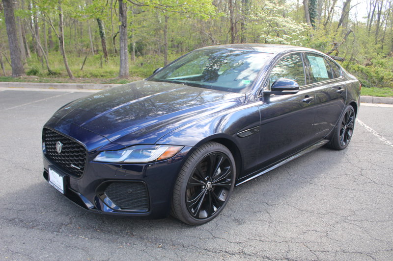 Certified 2024 Jaguar XF R-Dynamic SE image 1