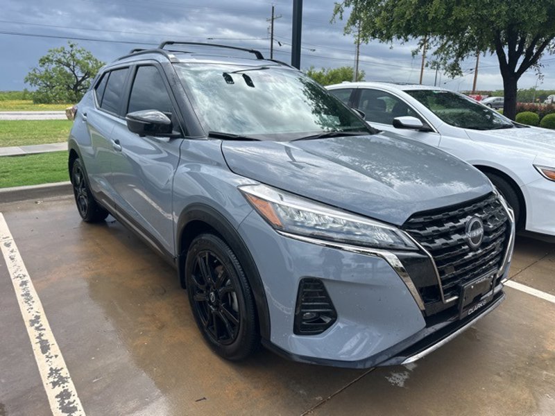 Certified 2024 Nissan Kicks SR w/ SR Premium Package image 1