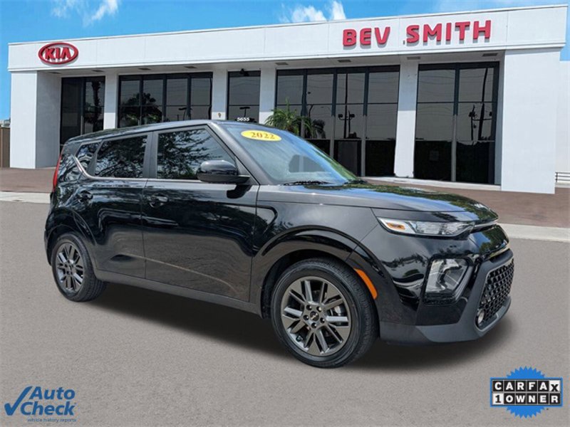Certified 2022 Kia Soul EX image 1