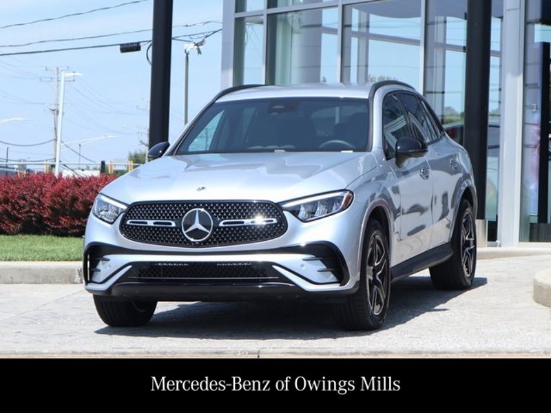 Certified 2025 Mercedes-Benz GLC 300 4MATIC image 1