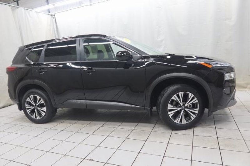 Certified 2023 Nissan Rogue SV image 1