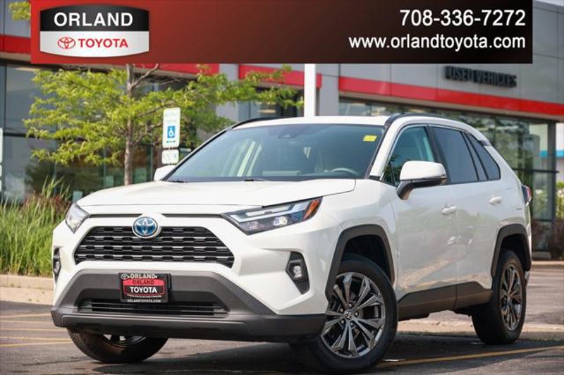 Certified 2022 Toyota RAV4 XLE Premium image 1