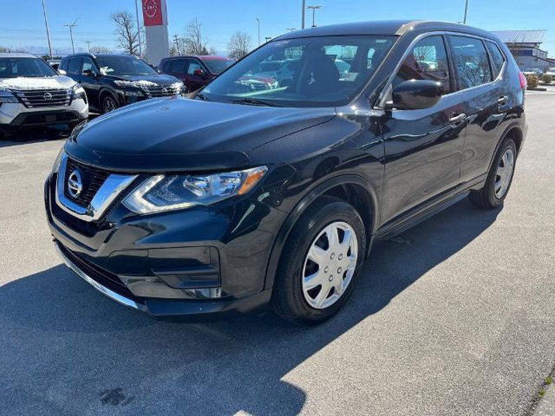 Certified 2017 Nissan Rogue S image 1