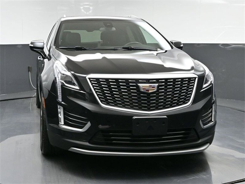 Certified 2022 Cadillac XT5 Premium Luxury image 1