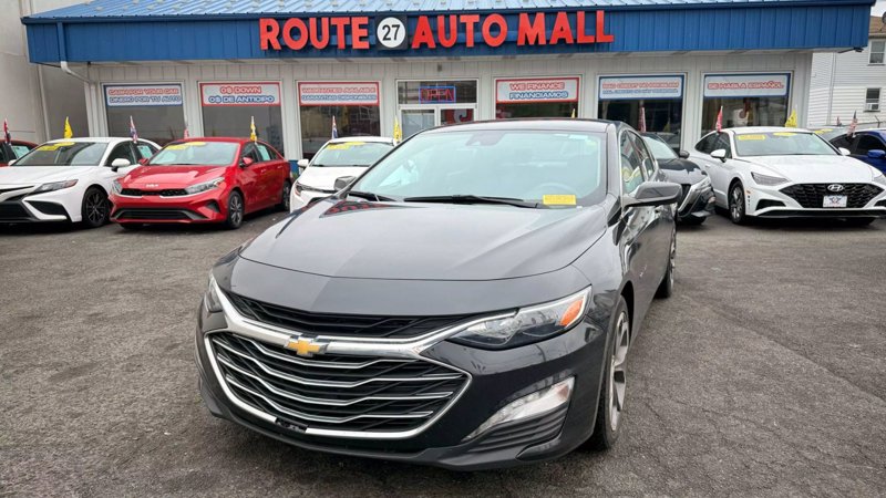 Used 2023 Chevrolet Malibu LT w/ Driver Confidence Package image 1