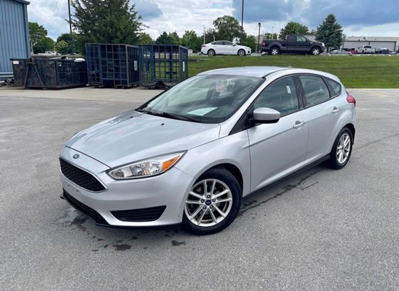 Used 2018 Ford Focus SE image 1