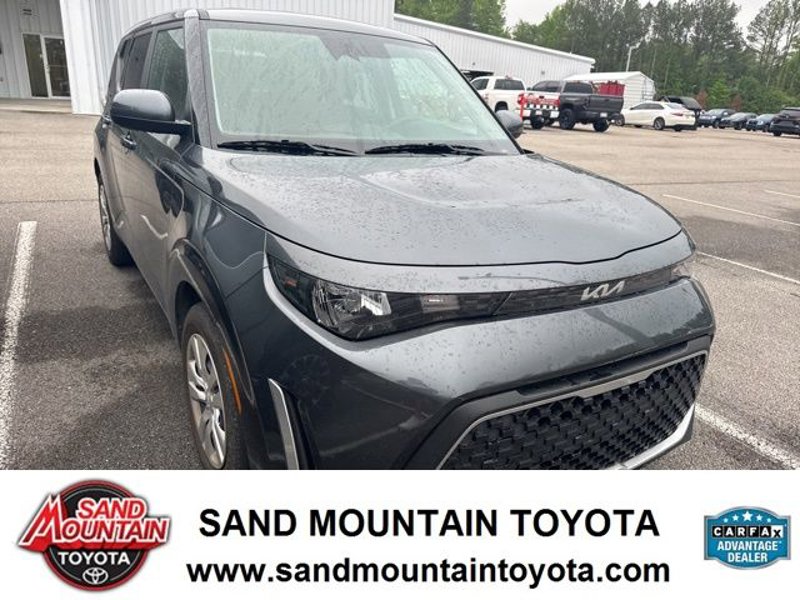 Used 2023 Kia Soul LX image 1