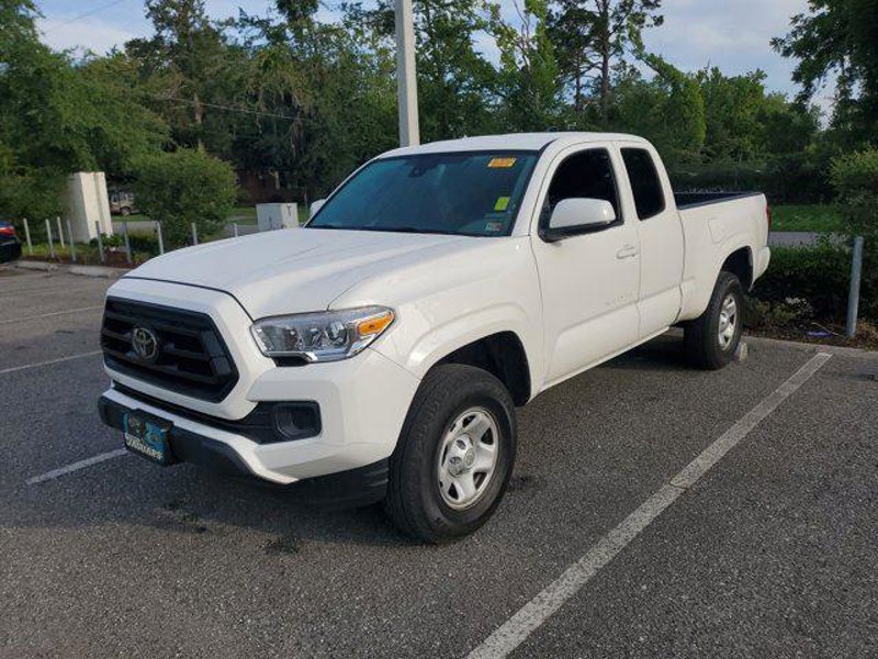Certified 2022 Toyota Tacoma SR image 1