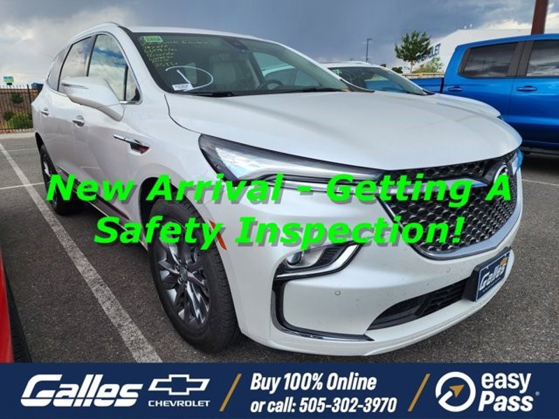 Certified 2022 Buick Enclave Avenir w/ Trailering Package, 5000 lbs. image 1