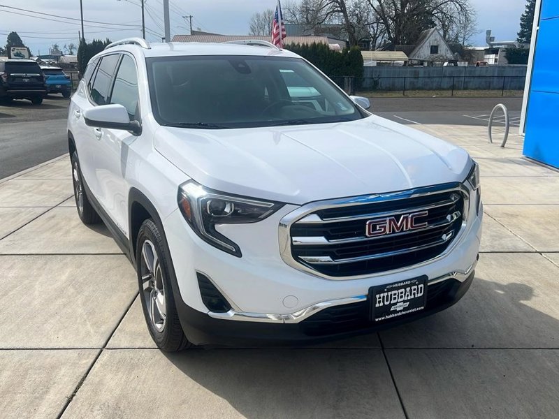 Certified 2021 GMC Terrain SLT image 1