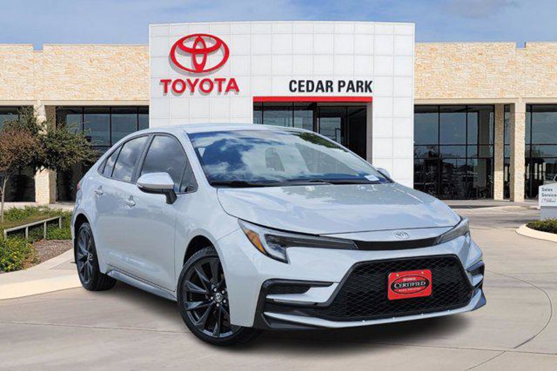 Certified 2024 Toyota Corolla SE image 1