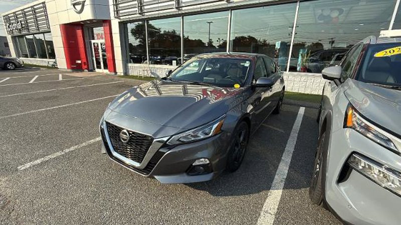 Certified 2019 Nissan Altima 2.5 SV image 1