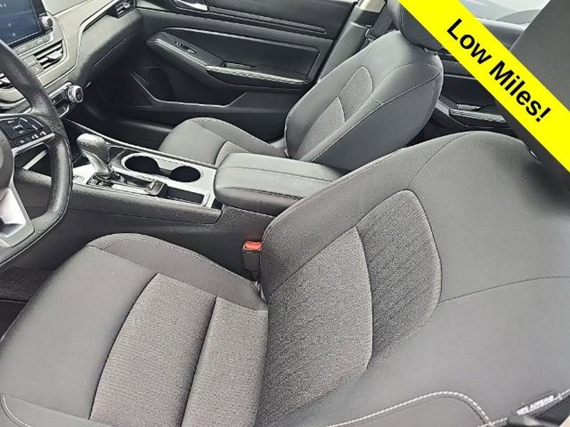 Certified 2024 Nissan Altima 2.5 SV image 1