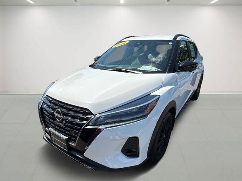 Certified 2024 Nissan Kicks SR w/ SR Premium Package image 1