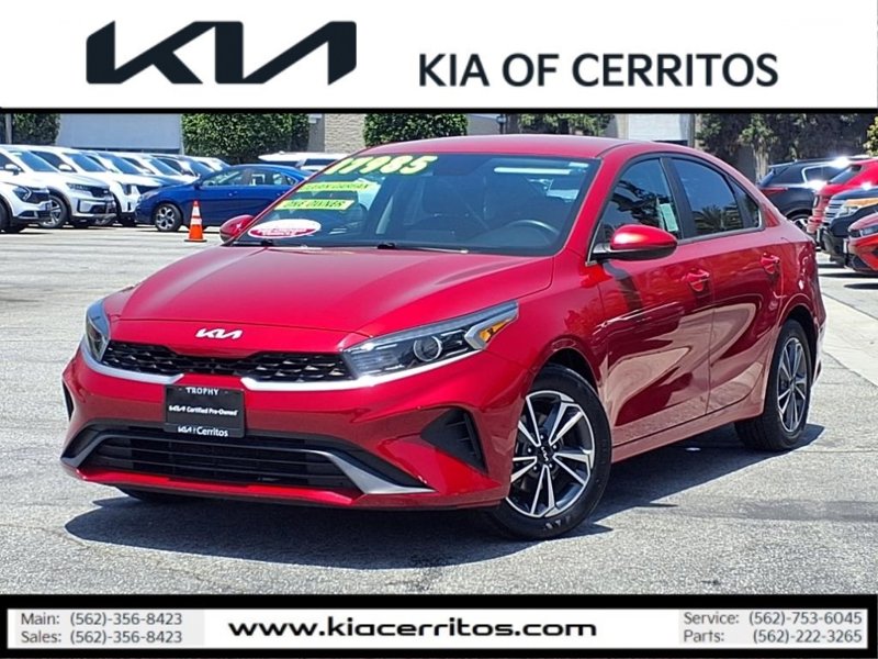 Certified 2022 Kia Forte LXS image 1