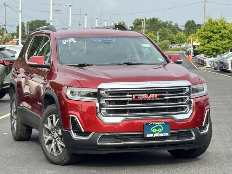 Certified 2023 GMC Acadia SLE w/ Driver Convenience Package image 1