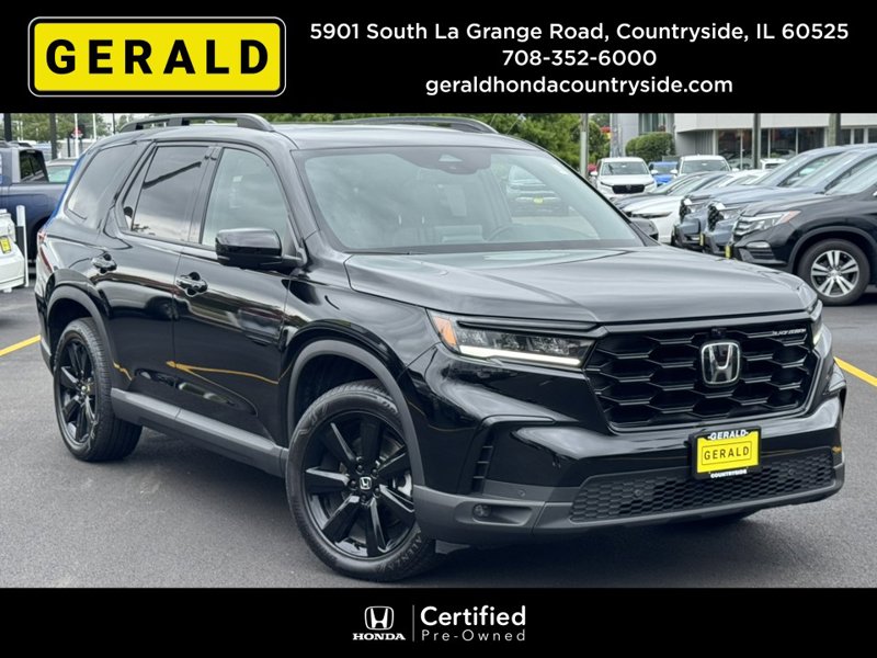 Certified 2025 Honda Pilot Black Edition image 1