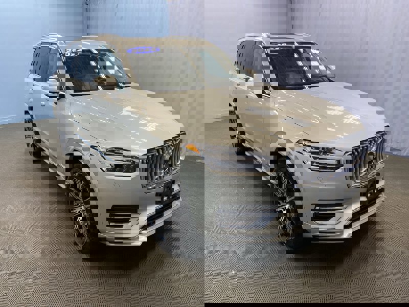 Certified 2022 Volvo XC90 T8 Inscription image 1