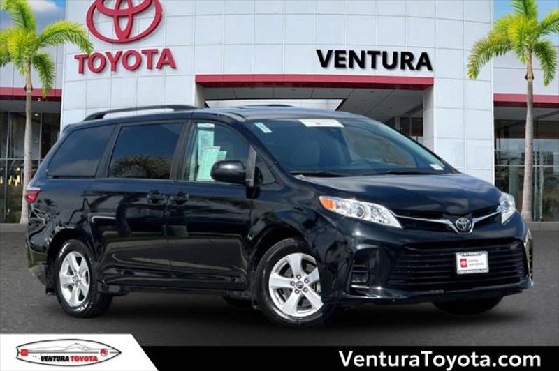 Certified 2020 Toyota Sienna LE image 1
