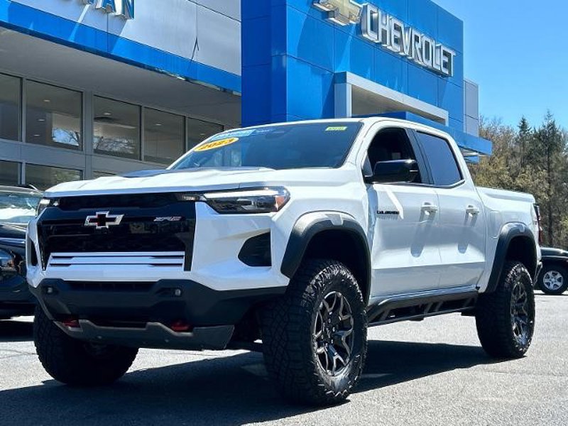 Certified 2023 Chevrolet Colorado ZR2 w/ ZR2 Convenience Package III image 1