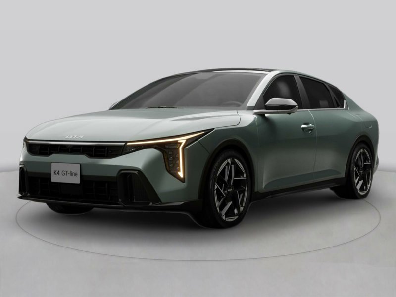 New 2025 Kia K4 LXS image 1