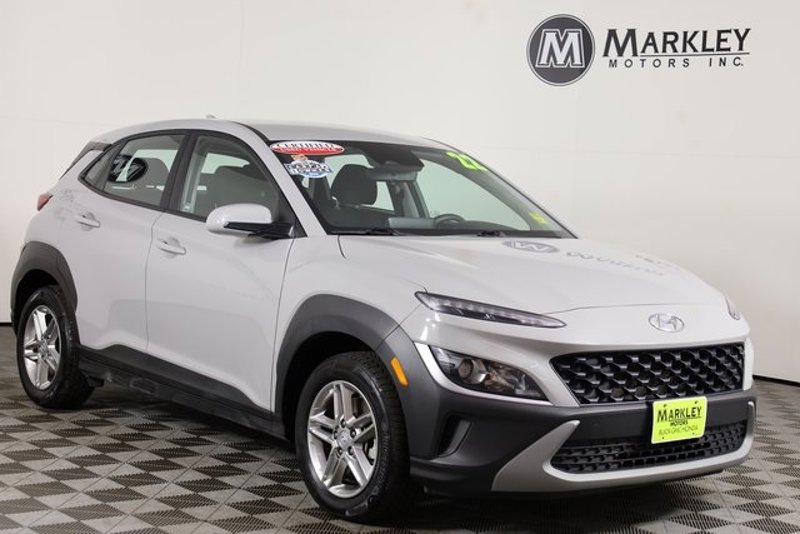 Used 2022 Hyundai Kona SE image 1