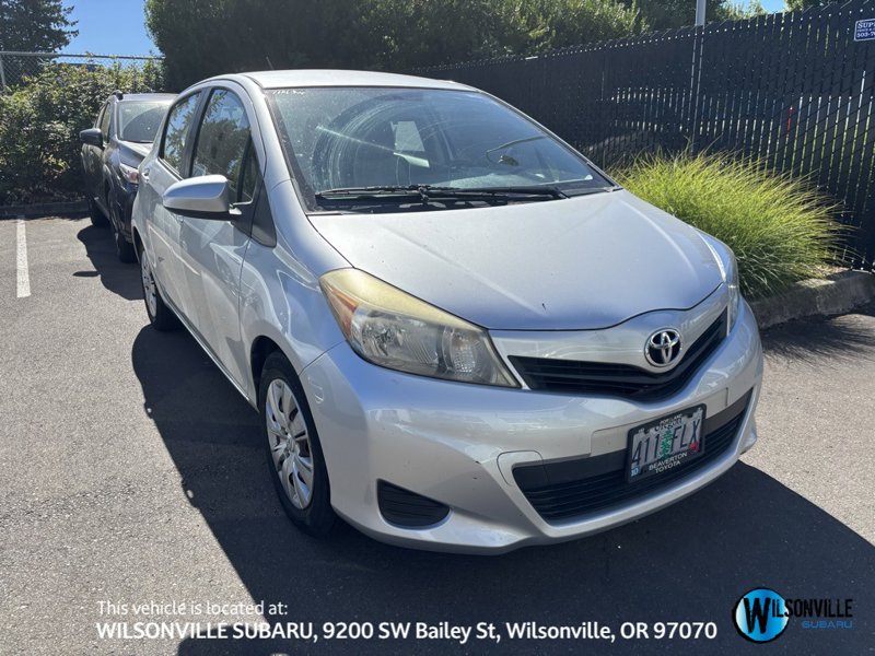 Used 2012 Toyota Yaris 4-Door Hatchback image 1