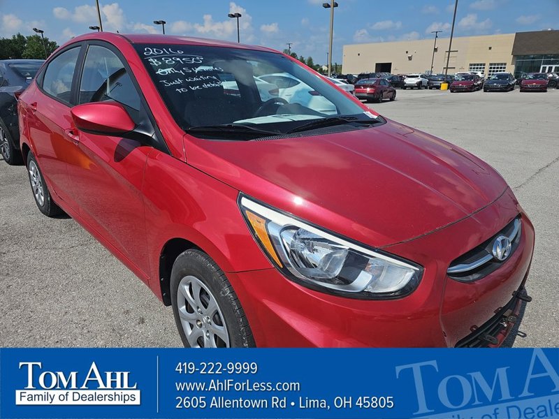 Used 2016 Hyundai Accent SE image 1
