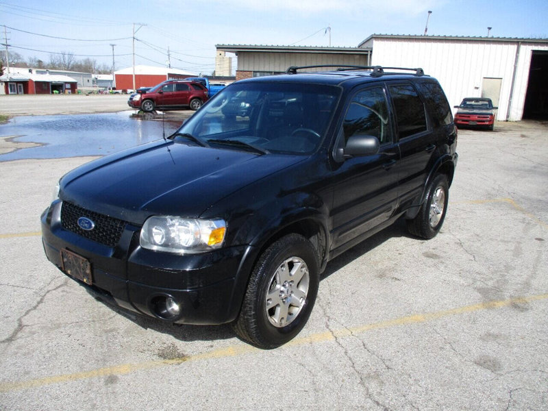 Used 2005 Ford Escape Limited image 1