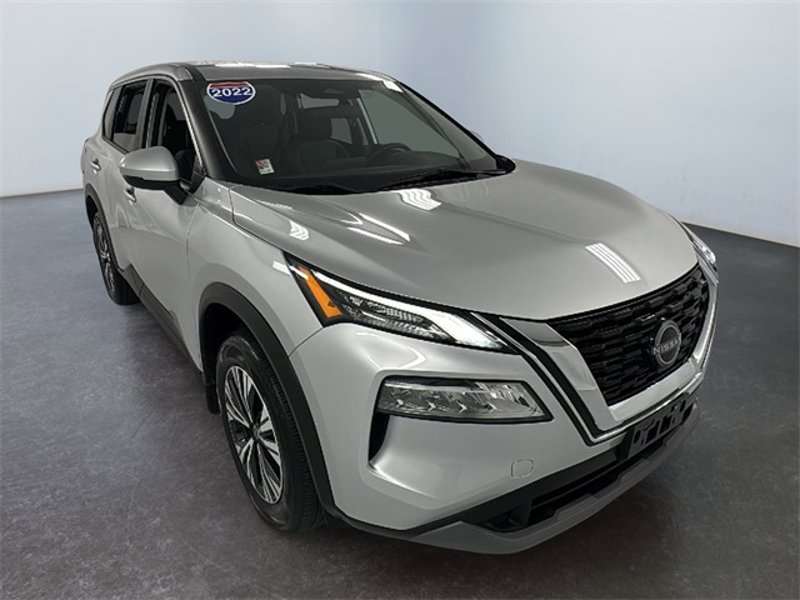 Certified 2022 Nissan Rogue SV image 1