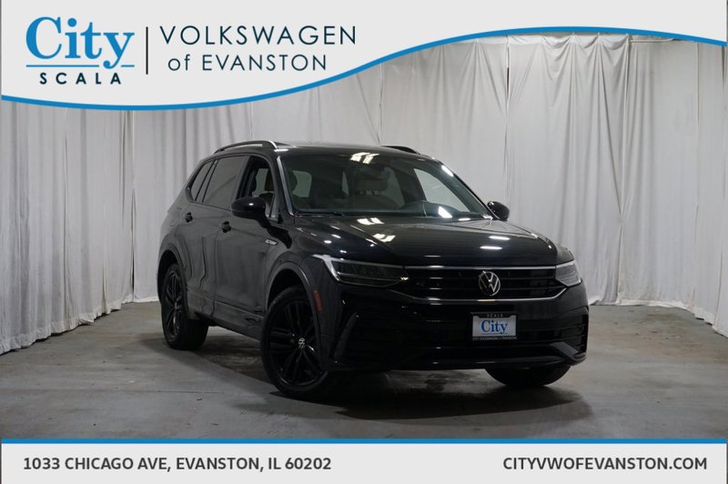 Certified 2022 Volkswagen Tiguan SE R-Line image 1